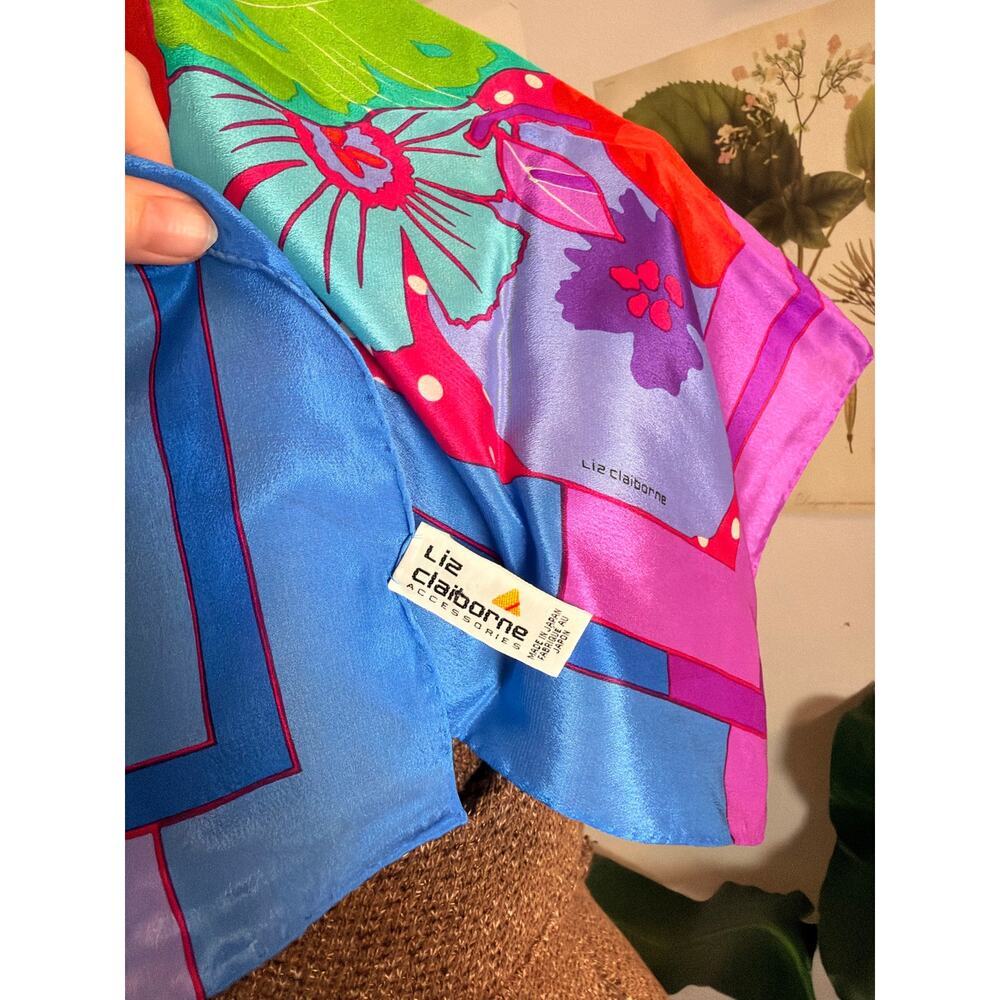 Liz Claiborne Vintage 100% Silk Scarf Tropical Fruit Floral Polka Dot Pink Blue - Picture 3 of 4